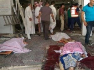 Suudi Arabistan'da Camiye Saldırı
