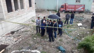 Erzurum'da inşaat iskelesi çöktü: 1 ölü, 2 yaralı