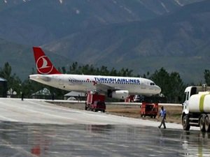 HDP'liler Yüksekova Havalimanı'ndan Uçmasınlar!