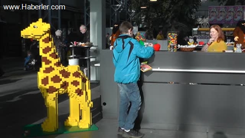Lego Dünyasına zürafa 'Marius' damga vurdu - Lego Dünyasına zürafa 'Marius' damga vurdu -
