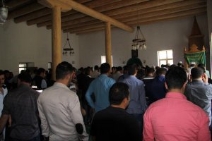 Başkale'de restore edilen cami ibadete açıldı