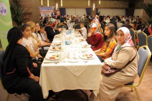 Elazığ Belediyesi'nden yetim çocuklara iftar