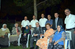 Vali Kamçı, huzurevi sakinleriyle iftarda bir araya geldi