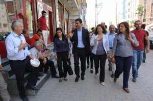 HDP'li Irmak ve Zeydan'dan STK ziyaretleri