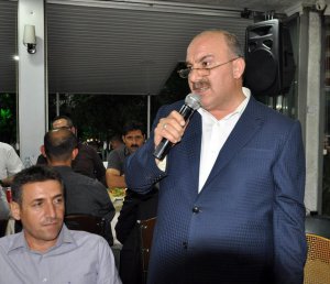 AK Partililer iftarda bir araya geldi