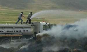 Karlıova'da yangın