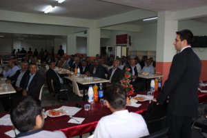 Özalp Kaymakamı Çiçek'e veda yemeği