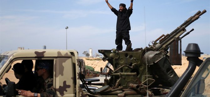 IŞİD ilk kez Suriye ve Irak dışına üs kurdu