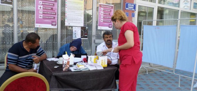 Narman'da vatandaşlara 'kalp krizi' bilgilendirmesi
