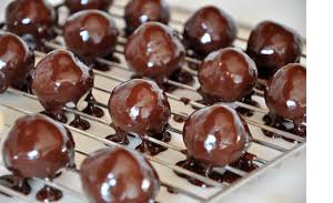 Çikolata Kaplı Hindistan Cevizi Topları