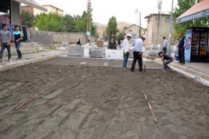 Muş Belediyesi, Muratpaşa Mahallesi Eski Cezaevi yolunda bakım ve yenileme çalışması başlattı
