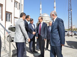 Muş Valisi Yavuz, din adamlarıyla yemekte buluştular