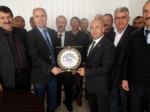 Selim Belediye Başkanı Altun'a işçilere ödül töreni
