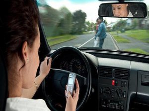 Trafik Kazalarının En Önenli Nedeni WhatsApp!