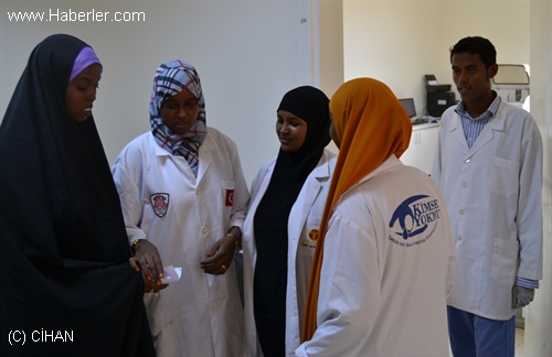 Kimse Yok Mu'nun Somali'deki Hastanesi Şifa Dağıtıyor Kimse Yok Mu'nun Somali'deki Hastanesi Şifa Dağıtıyor