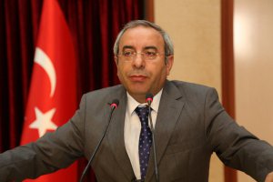 YYÜ'de 'Örnek Kişilikler' paneli toplantısı