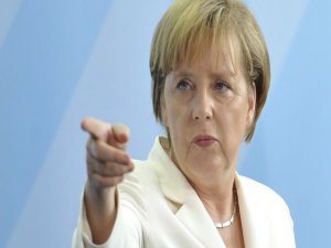 Merkel mültecilere neden sıcak bakıyor?