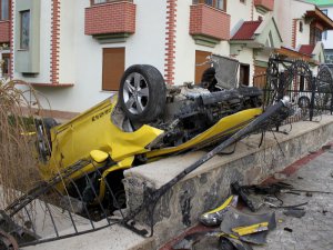 Erzurum'da trafik kazası: 3 ağır yaralı