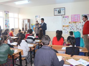 Van Erciş'te deneme sınavı yapıldı