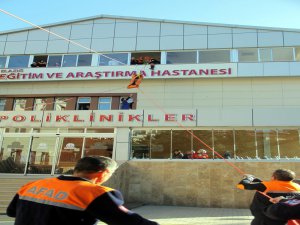 Elazığ Eğitim ve Araştırma Hastanesi'nde deprem tatbikatı yapıldı