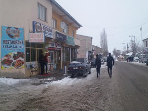 Hamur ilçesinde karla mücadele çalışmaları