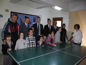 Oltu'da 'özel öğrencilere' masa tenisi