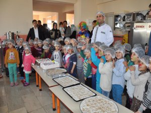 Muş'ta okul öncesi öğrencileri diş taraması