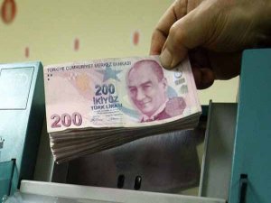 Bankalar yılbaşında kredi yarışına girdi! Faiz oranı ? Vadeli kredi seçenekleri sunuyor !