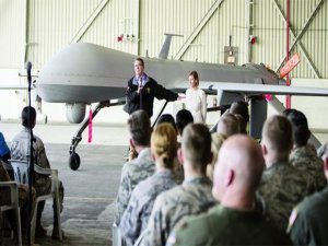 Türkiye havada ve karada katılmalı