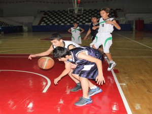 Anadolu Yıldızlar Ligi grup müsabakası