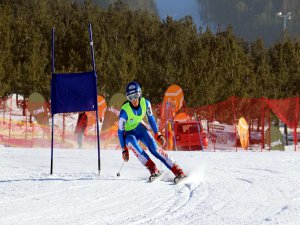 Erzurum'da Üstünsoylu Sarıkamış Kayak Kupası