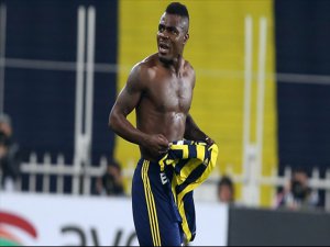 Fenerbahçe'de Emenike Performansı Yönetimi Düşündürüyor ?