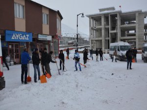 Çat Belediyesi'den Karla Mücadele çalışmaları
