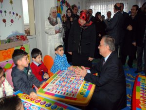 Kars'ta Kur'an Kursu Kreşi açıldı