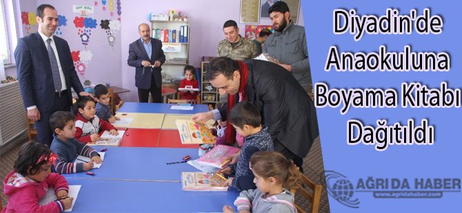 Diyadin'de Anaokuluna Boyama Kitabı Dağıtıldı