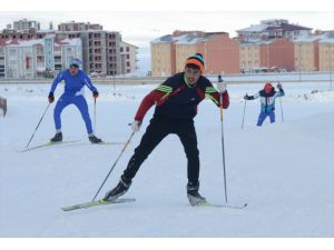 Kars'ta 'Okullararası Alp Disiplini Ve Kuzey Disiplini İl Birinciliği' Yarışları Sona Erdi.