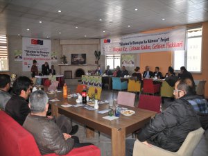 Hakkaride Okumayan Kız Kalmasın Projesi