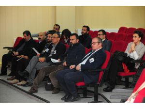 Yyü'de Van Gölü Kirliliği Üzerine Toplantı Yapıldı Yyü'de Van Gölü Kirliliği Üzerine Toplantı Yapıldı