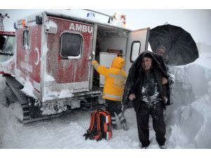 Köyde Mahsur Kalan Hasta Kurtarıldı