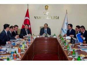 Van'da Eğitim Değerlendirme Toplantısı Düzenlendi Van'da Eğitim Değerlendirme Toplantısı Düzenlendi