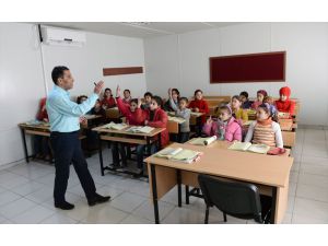 Suriye'nin Yeni Nesli Türkiye'de Eğitiliyor