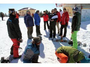 Kars Valisi Özdemir, Cıbıltepe'yi Ziyaret Etti