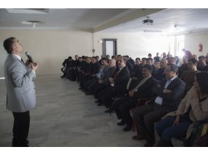 Bitlis Belediyesi Personellerine Seminer Verildi