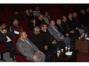 Van'da Şehitleri Anma Günü Ve Çanakkale Deniz Zaferi'nin 101. Yılı