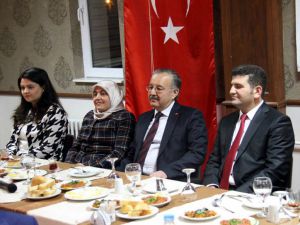 Kars'ta 'Huzurlu Okul Huzurlu Toplum Projesi' Toplantısı