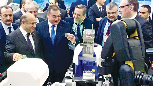 Hükümet Sanayi 4.0 için açılışı Almanya'da açtı !