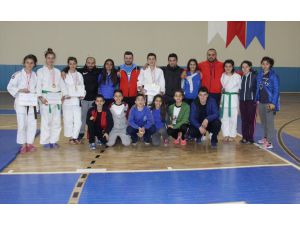Judo: Yıldızlar Grup Müsabakaları