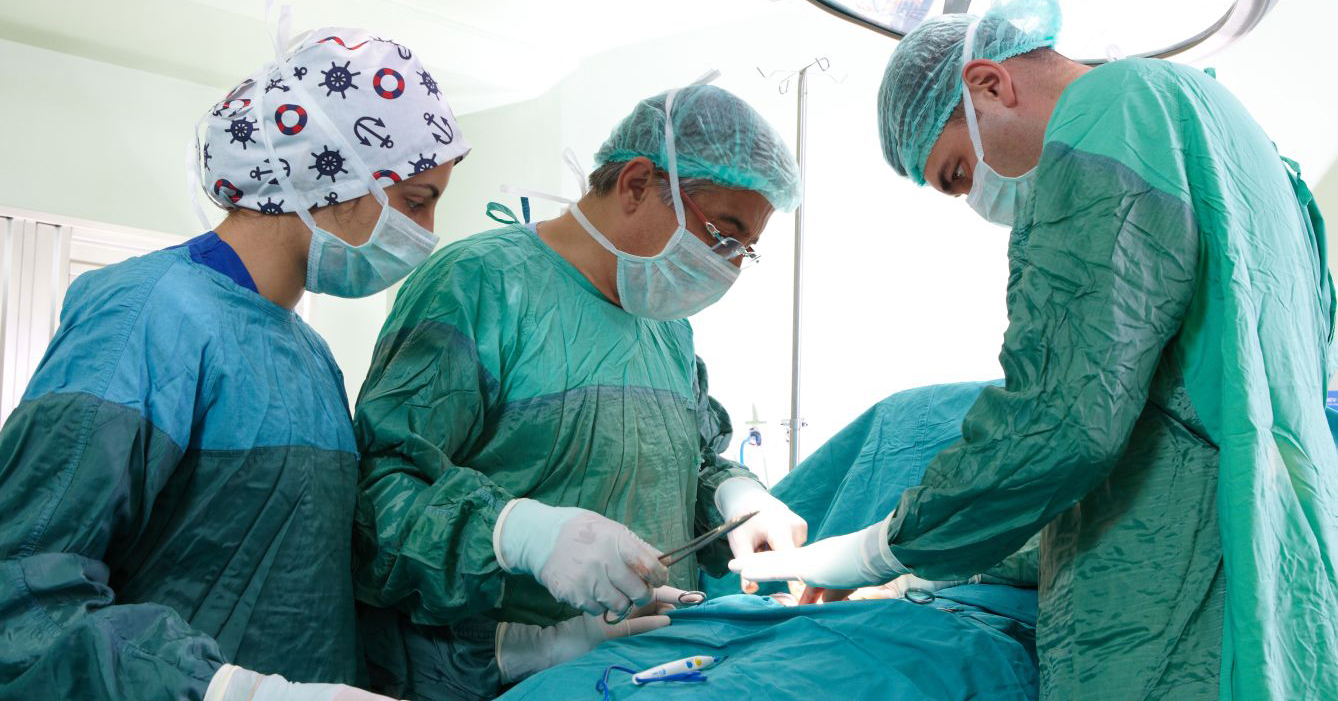 Mersin'de ameliyatsız kalp kapağı değiştirildi
