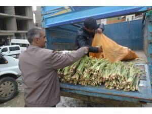 Şemdinli'de Uçkun Tezgahlarda Yerini Aldı