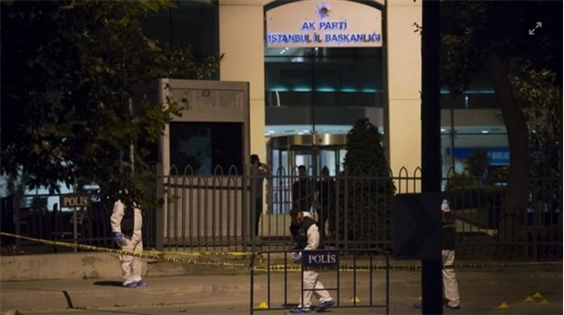 Son dakika! İstanbul Beyoğlu'ndaki Sütlüce AK Parti İl Başkanlığı binasını Bombalı saldırı